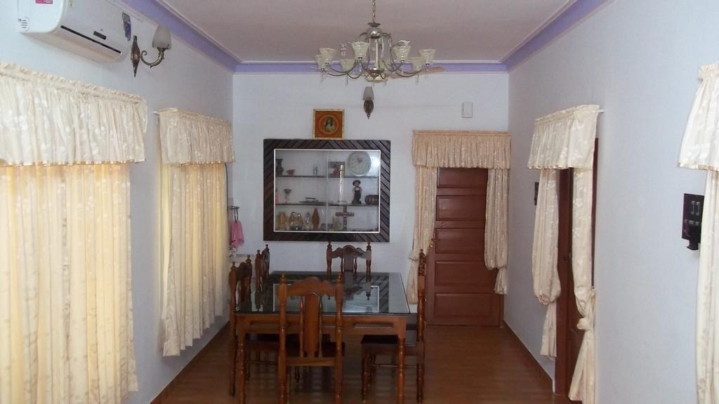Aroma Home Stay Коччи Экстерьер фото
