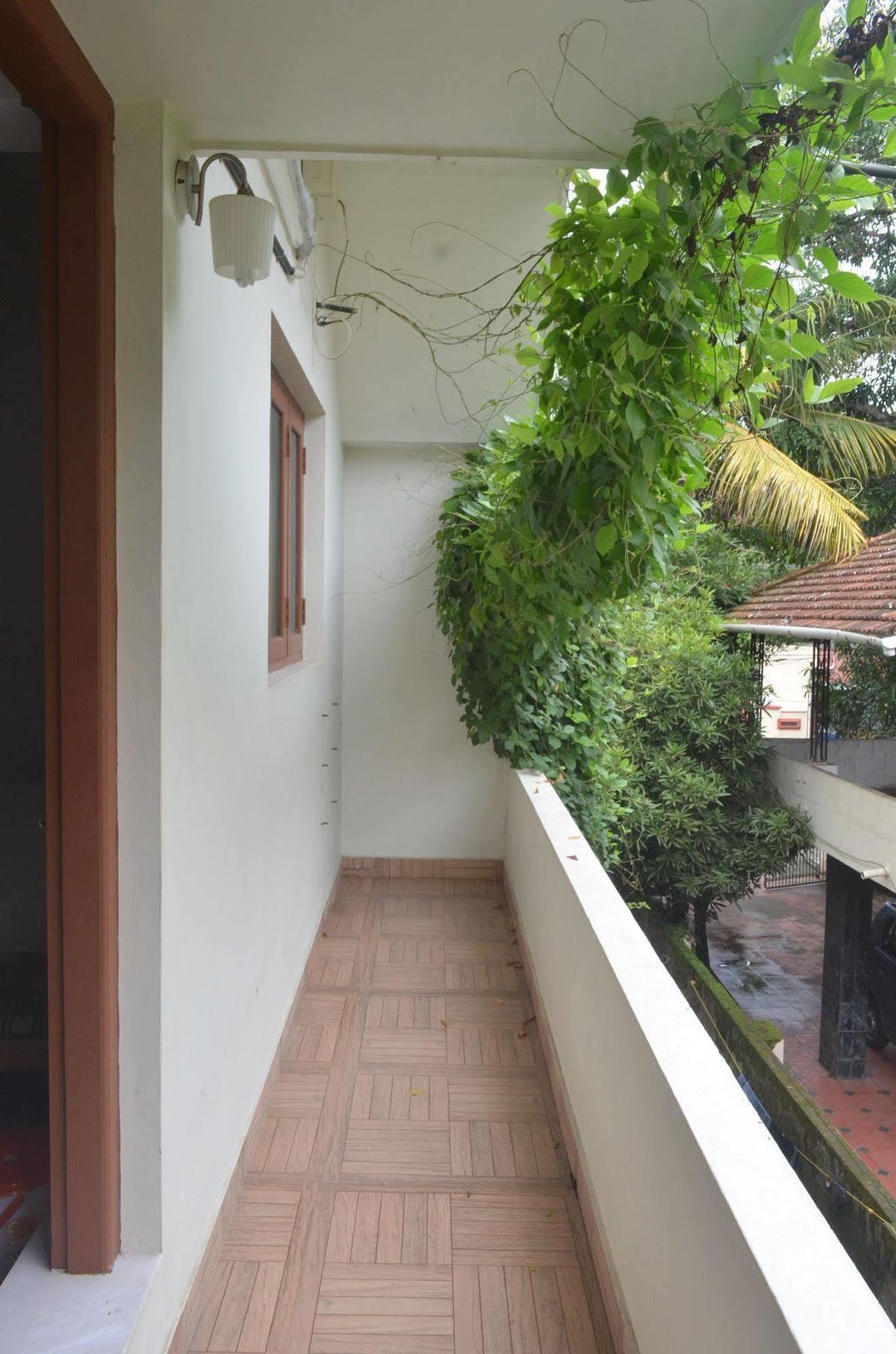 Aroma Home Stay Коччи Экстерьер фото